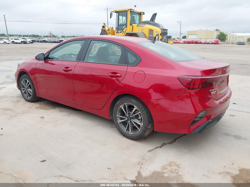 2024 KIA FORTE auction photo 3