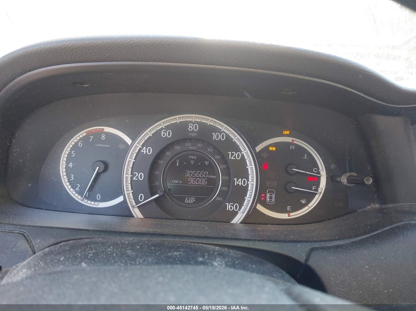 Photo 7 - HONDA ACCORD