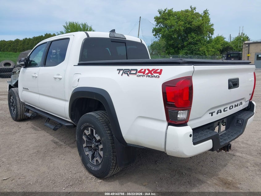2018 TOYOTA TACOMA auction photo 3