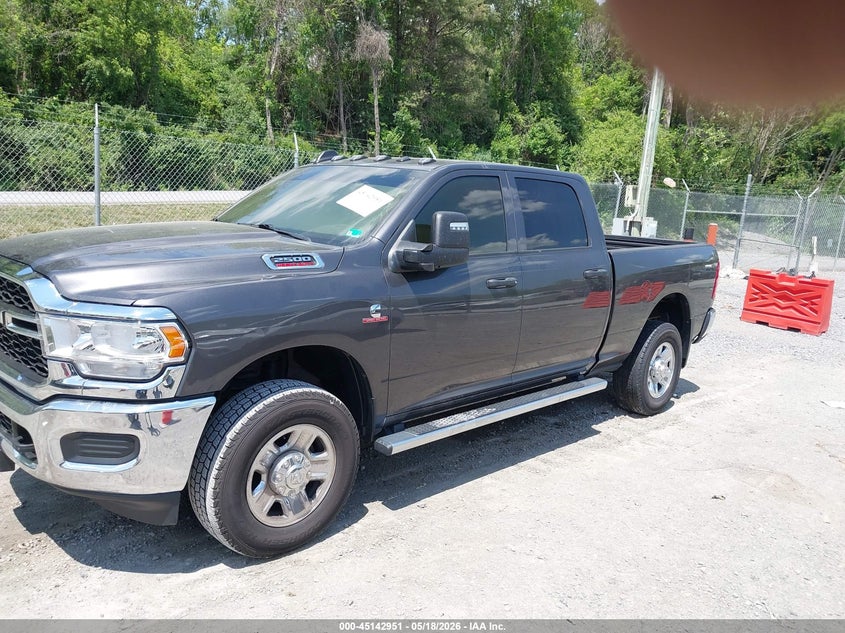 Vin: 3c6ur5cl9pg592280, lot: 45640590, ram 2500 tradesman  4x4 6'4 box 20232