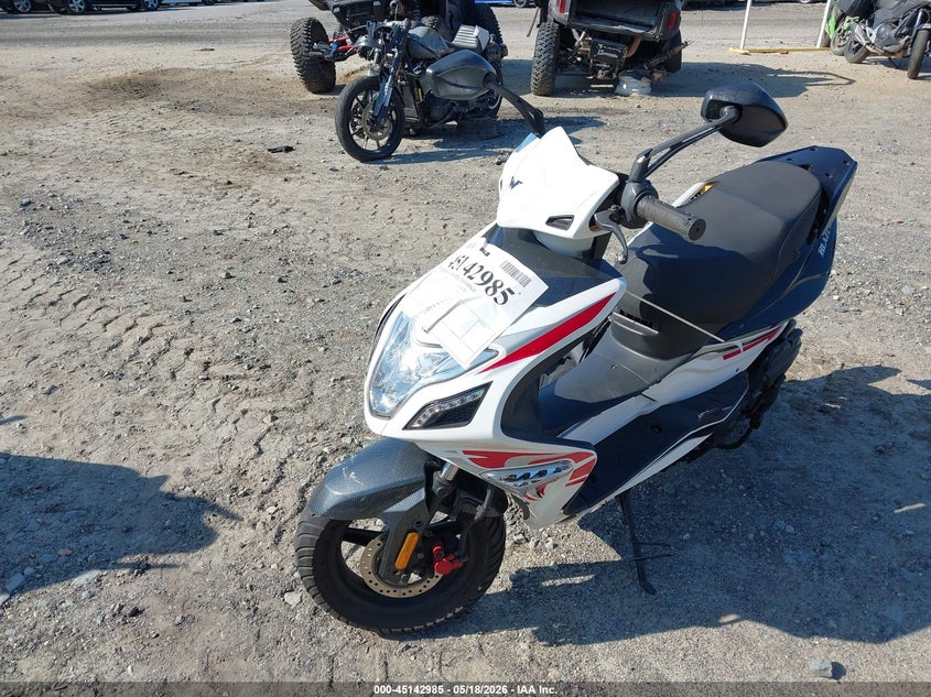 VIN: L5YTCKAL9P1129229 2023 WOLF RX-50