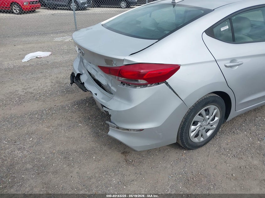 VIN 5NPD74LFXHH212312 2017 HYUNDAI ELANTRA SE