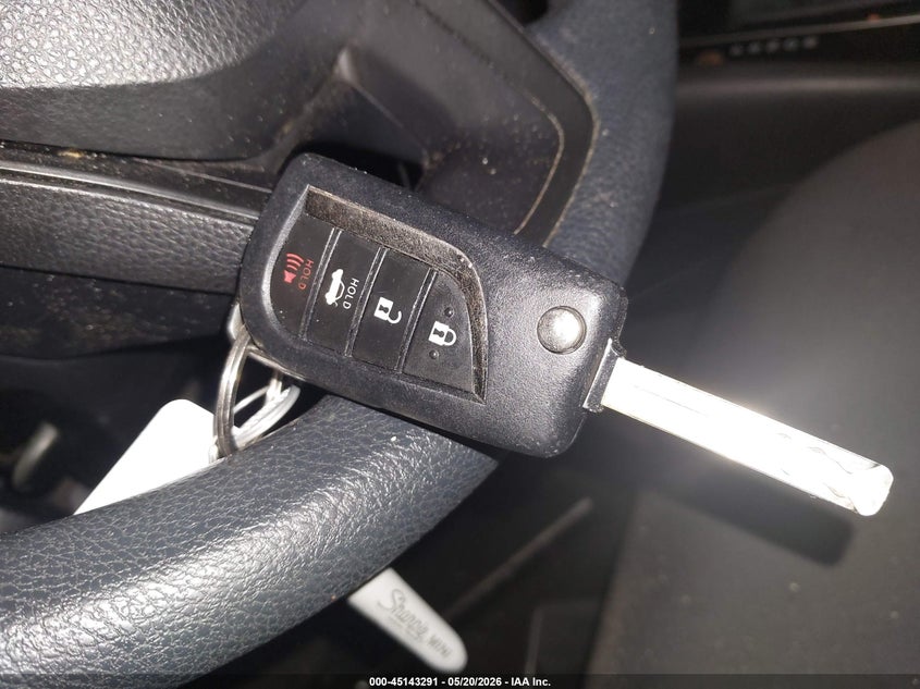 VIN 5YFEPRAE3LP104850 2020 TOYOTA COROLLA LE