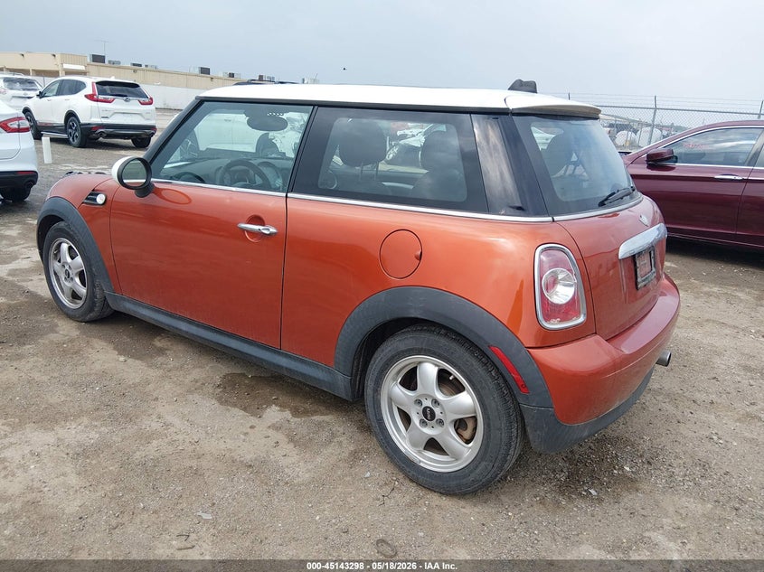 Vin: wmwsu3c52bt094922, lot: 45640937, mini cooper 20113
