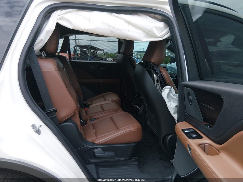 2023 LINCOLN AVIATOR auction photo 8
