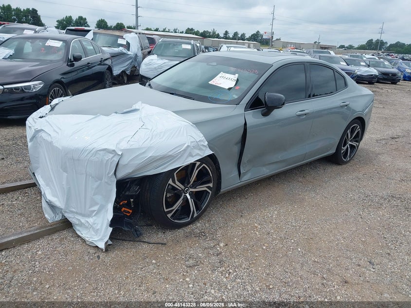 Vin: 7jrl12tk6rg303390, lot: 45640967, volvo s60 b5 core dark theme 20242