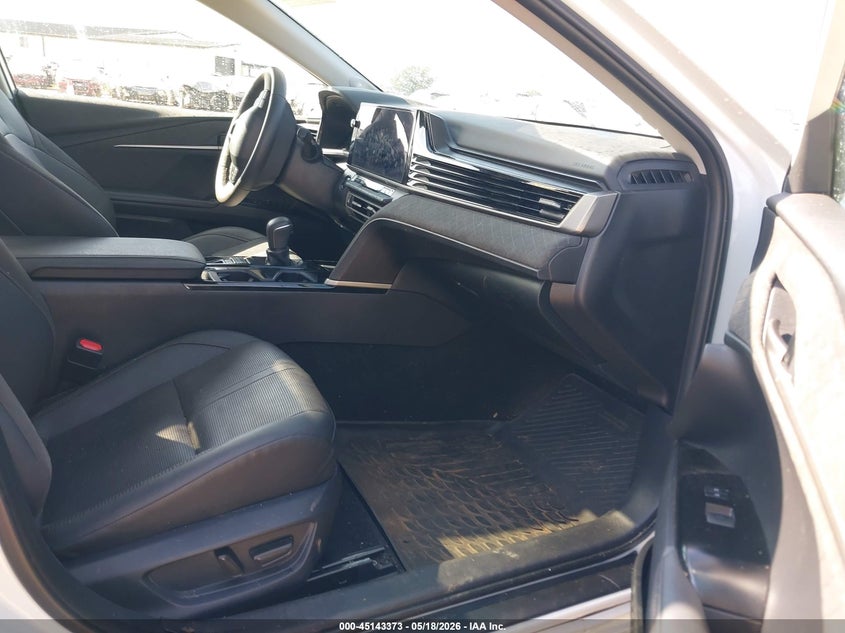 2026 TOYOTA CAMRY auction photo 5