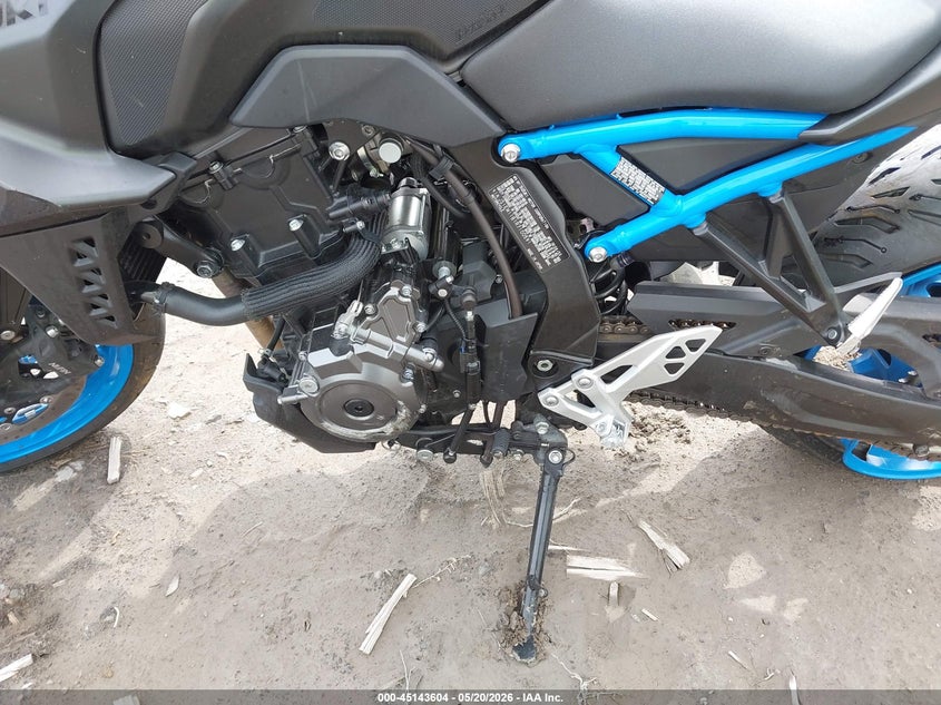 2024 Suzuki Gsx800 R VIN: JS1EM11B1R7100591 Lot: 45143604
