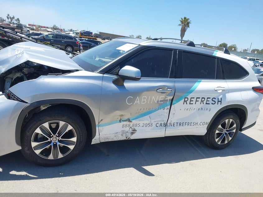 AtlanticExpress - Toyota Highlander Hybrid