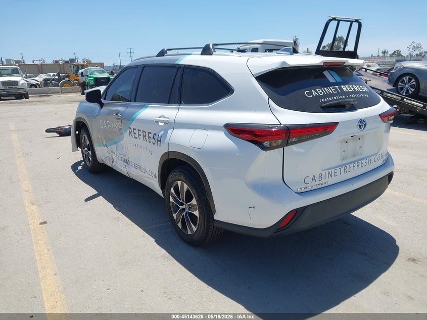 AtlanticExpress - Toyota Highlander Hybrid