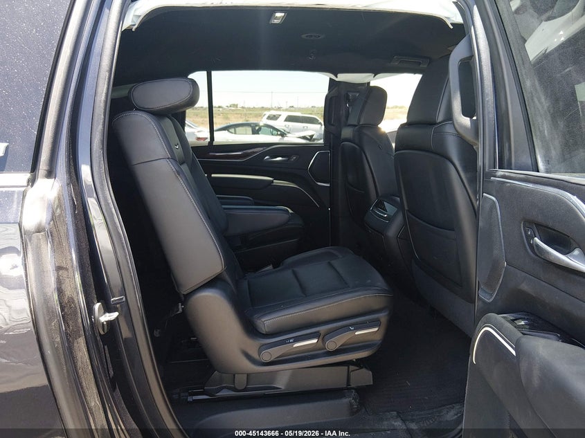 CADILLAC ESCALADE ESV - zdjęcie 8