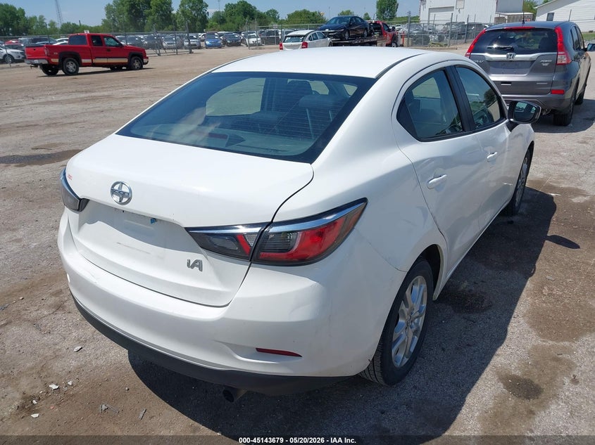 Vin: 3mydlbzv1gy119826, lot: 45641318, scion ia 20164