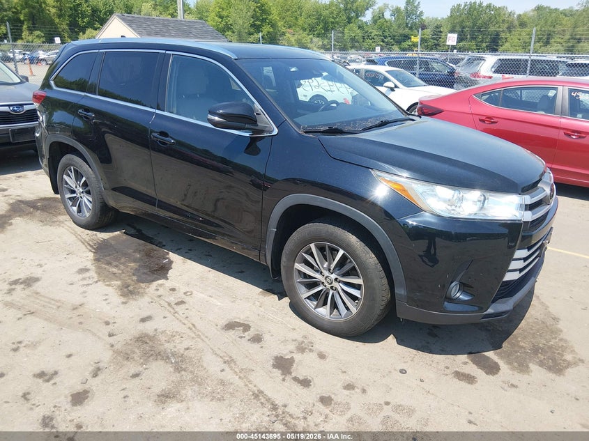Vin: 5tdjzrfh5js546609, lot: 45641334, toyota highlander xle 2018 img_1