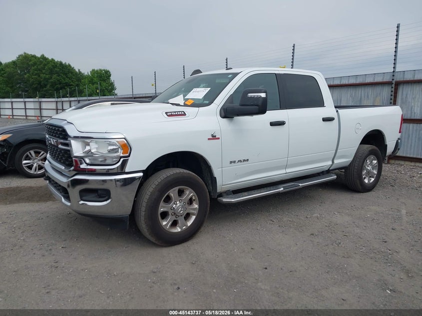 Vin: 3c6ur5dl4rg340423, lot: 45641376, ram 2500 big horn  4x4 6'4 box 20242
