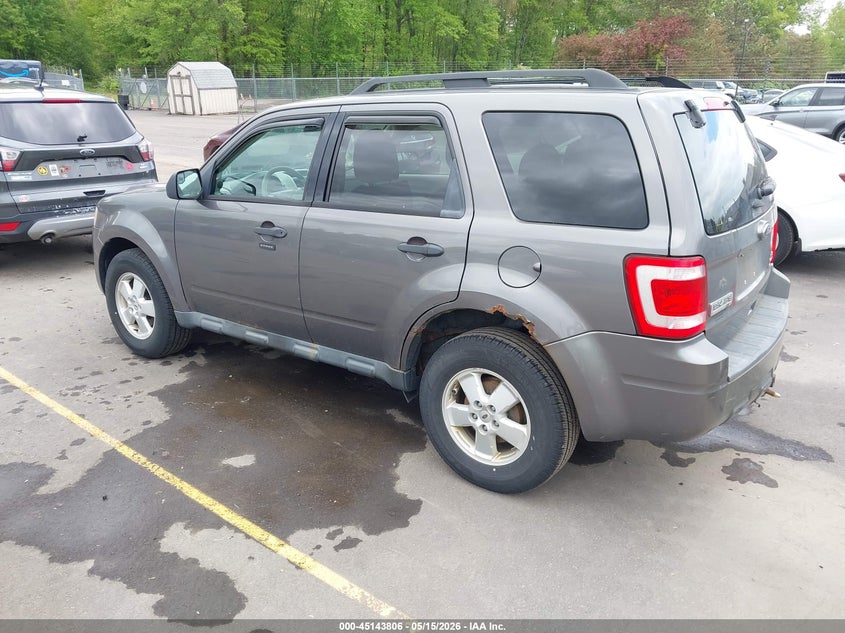 Vin: 1fmcu9dg4bkb50497, lot: 45641445, ford escape xlt 20113