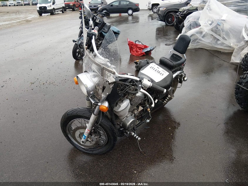 1999 HONDA VT750 — zdjęcie 2