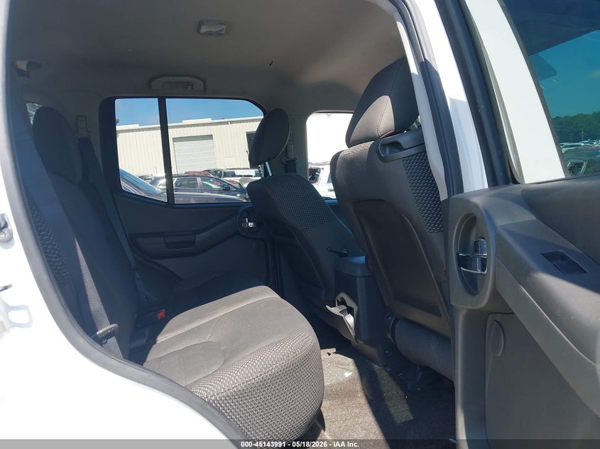 2012 NISSAN XTERRA auction photo 8