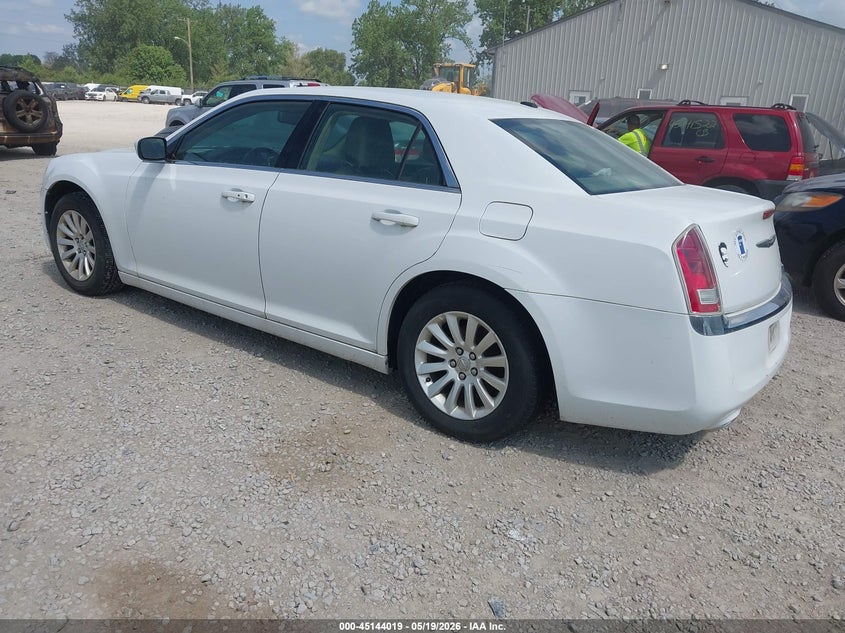 Vin: 2c3ccaag5eh132667, lot: 45641659, chrysler 300 20143