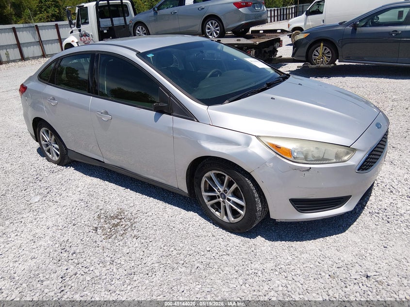 Vin: 1fadp3f24fl365995, lot: 45641660, ford focus se 2015 img_1