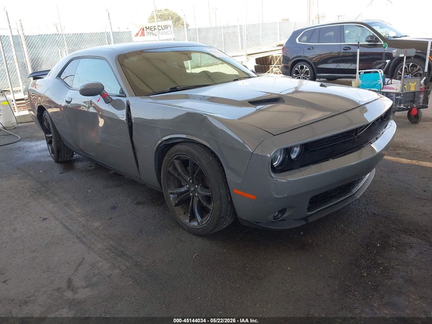 Vin: 2c3cdzagxjh334345, lot: 45641673, dodge challenger sxt 2018 img_1