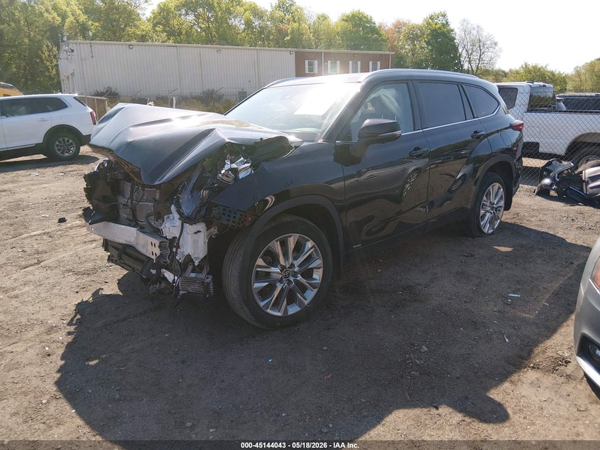 2023 TOYOTA HIGHLANDER auction photo 2
