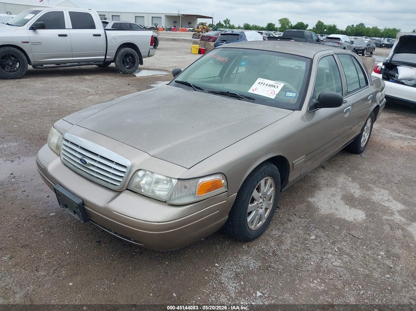 2006 FORD CROWN VICTORIA auction photo 2