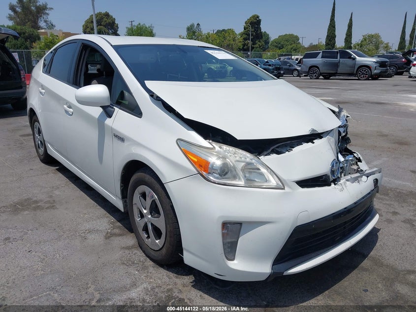 2015 TOYOTA PRIUS THREE