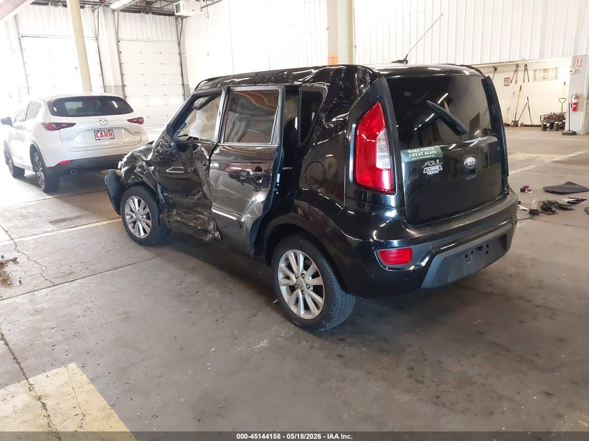2013 KIA SOUL auction photo 3