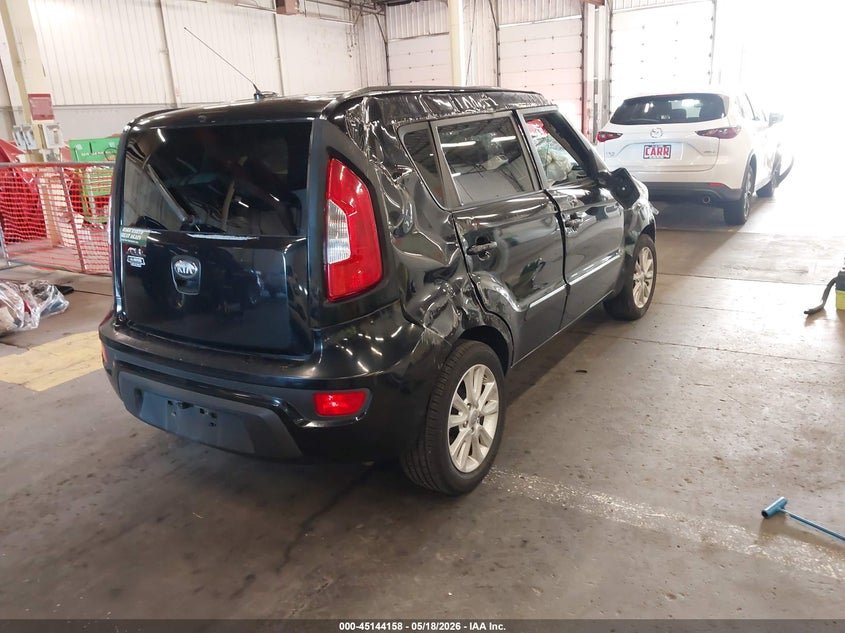 2013 KIA SOUL auction photo 4