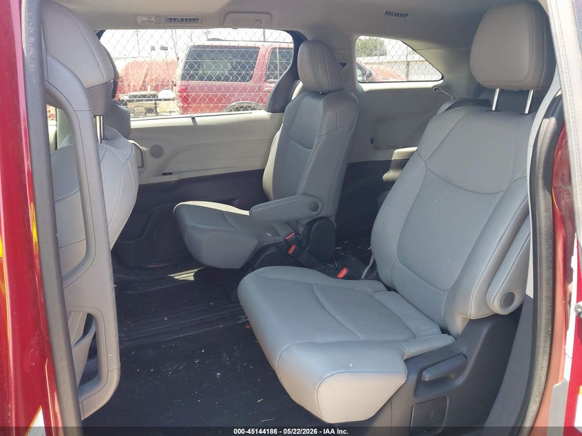 2022 Toyota Sienna Xle VIN: 5TDYRKECXNS135210 Lot: 45144186