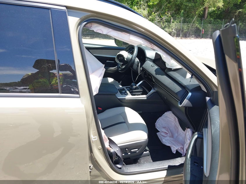 2025 MAZDA CX-70 PHEV 2.5L I-4 DI, DOHC, V(VIN: JM3KJDHAXS1104655