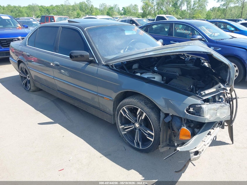 2000 BMW 740IL