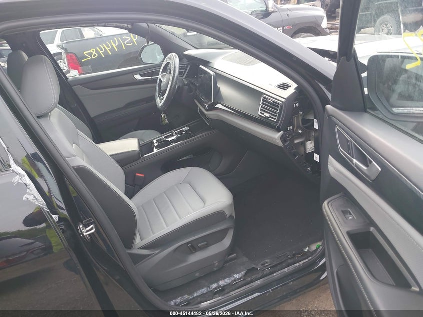 2024 VOLKSWAGEN ATLAS CROSS SPORT 2.0L I-4 DI, DOHC, V(VIN: 1V2AE2CA7RC228920