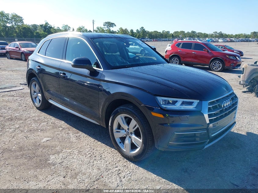 Vin: wa1bnafy8j2046074, lot: 45642261, audi q5 2.0t premium/2.0t tech premium 2018 img_1