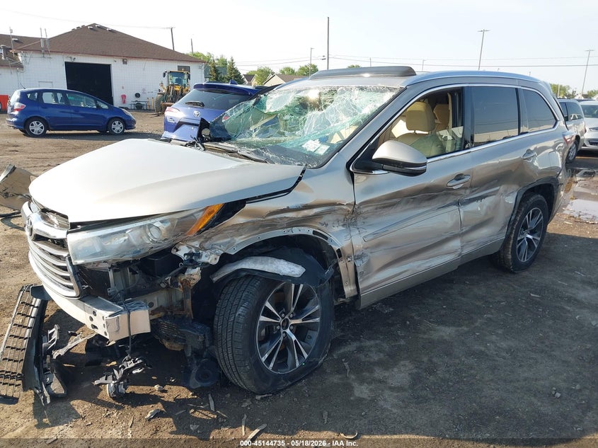 Vin: 5tdjkrfh8gs243174, lot: 45642374, toyota highlander xle v6 20162