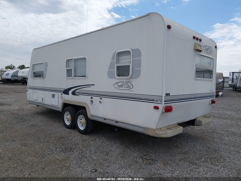 2001 R-VISION TRAIL-LITE auction photo 3