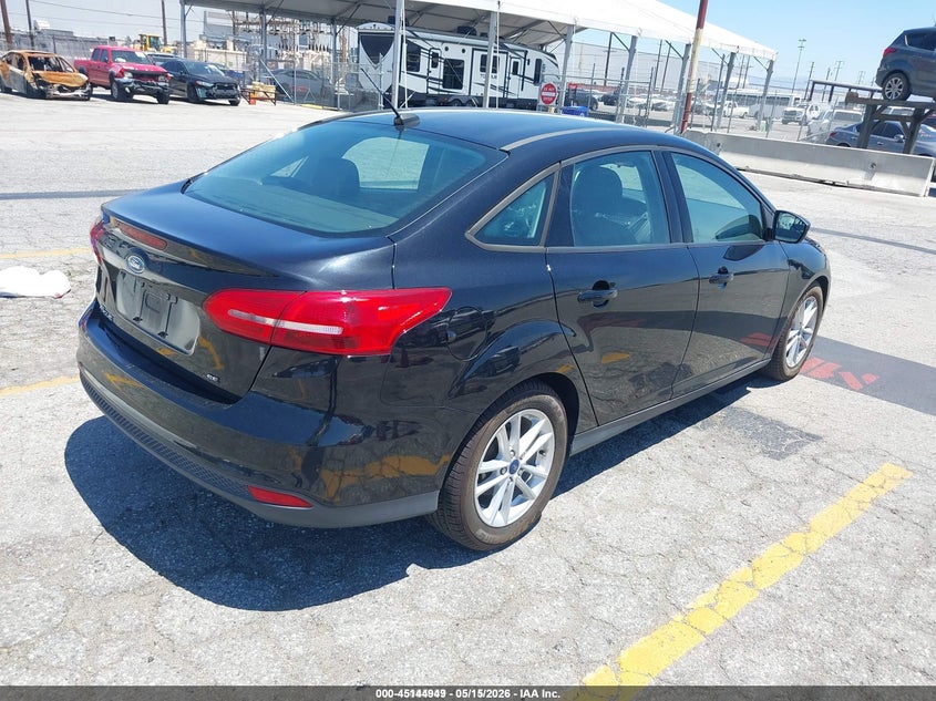 Vin: 1fadp3f23hl329685, lot: 45642588, ford focus se 20174