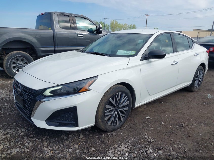 2025 NISSAN ALTIMA auction photo 2
