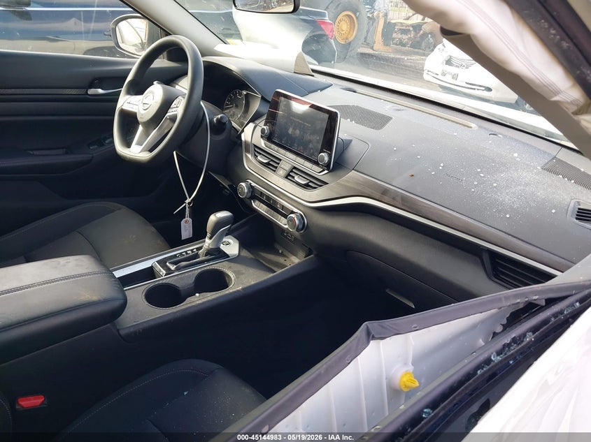 2025 NISSAN ALTIMA auction photo 5