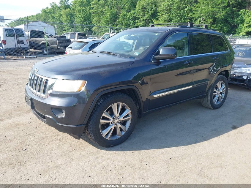 2013 Jeep Grand Cherokee Laredo 1C4RJFAT3DC502456 photo 1
