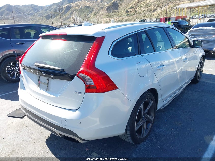 Vin: yv140mem1f1227473, lot: 45642768, volvo v60 20154
