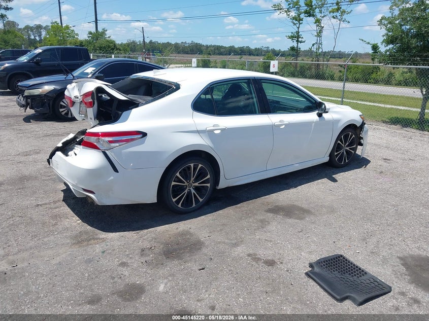 VIN 4T1G11AK7LU880558 2020 TOYOTA CAMRY SE