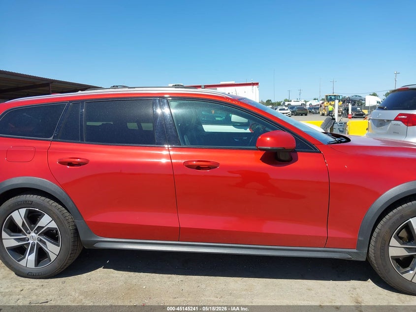 2020 Volvo V60 Cross Country T5 VIN: YV4102WK6L1035890 Lot: 45145241