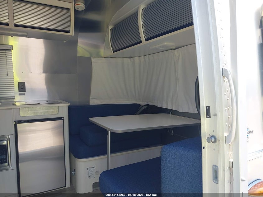 VIN: 1STHMAC18LJ553285 2020 AIRSTREAM BAMBI