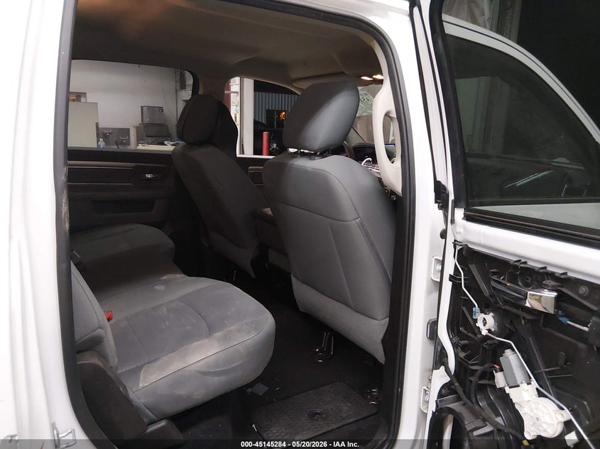 RAM 1500 CLASSIC 2019 VIN 1C6RR6TT4KS689349