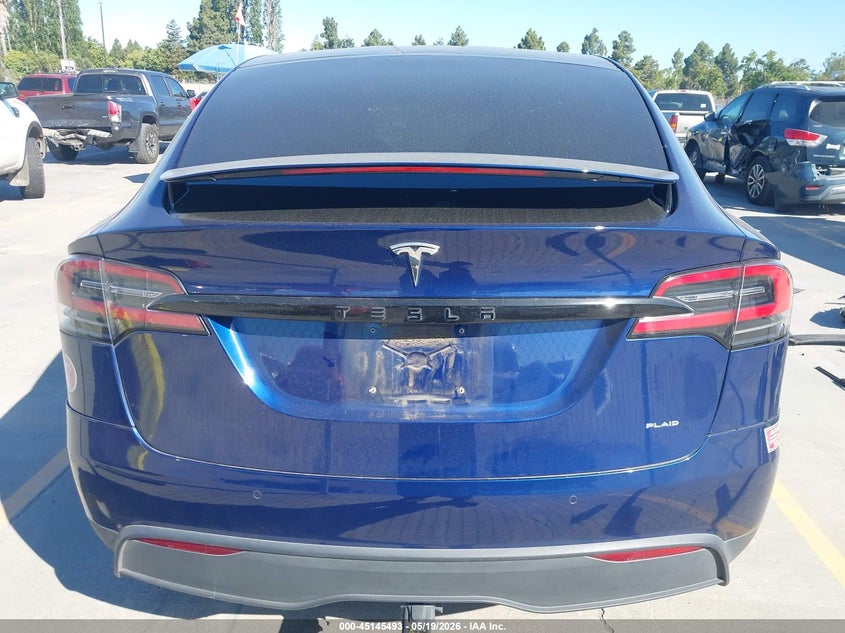 2022 Tesla Model X Plaid Tri Motor All-Wheel Drive VIN: 7SAXCBE63NF333139 Lot: 45145493