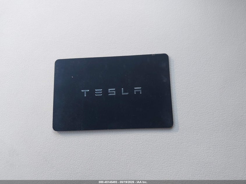 2022 Tesla Model X Plaid Tri Motor All-Wheel Drive VIN: 7SAXCBE63NF333139 Lot: 45145493