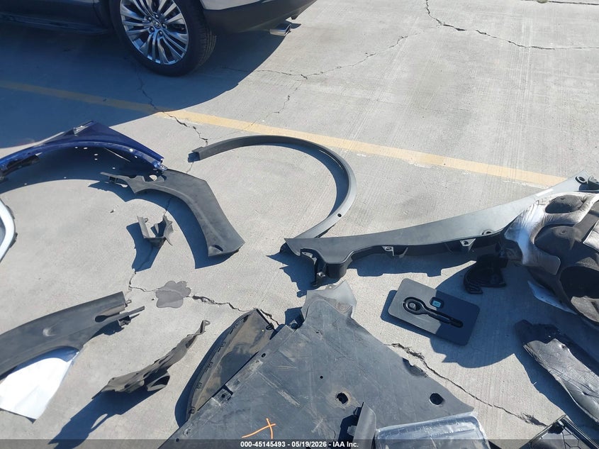 2022 Tesla Model X Plaid Tri Motor All-Wheel Drive VIN: 7SAXCBE63NF333139 Lot: 45145493