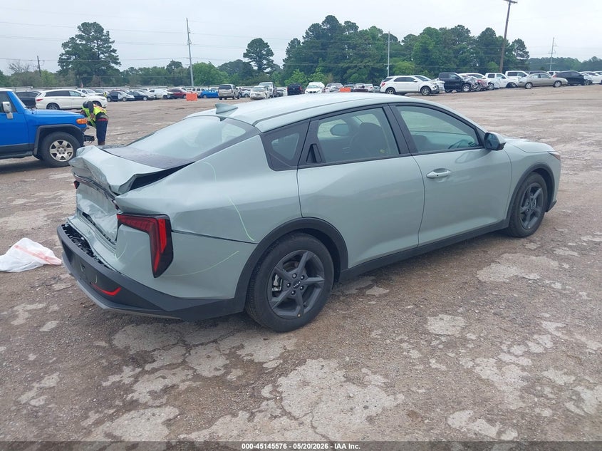 Vin: 3kpft4de4se235980, lot: 45643215, kia k4 lxs 20254