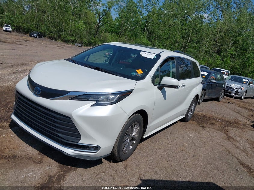 Vin: 5tdyrkec8ps146810, lot: 45643428, toyota sienna xle 20232